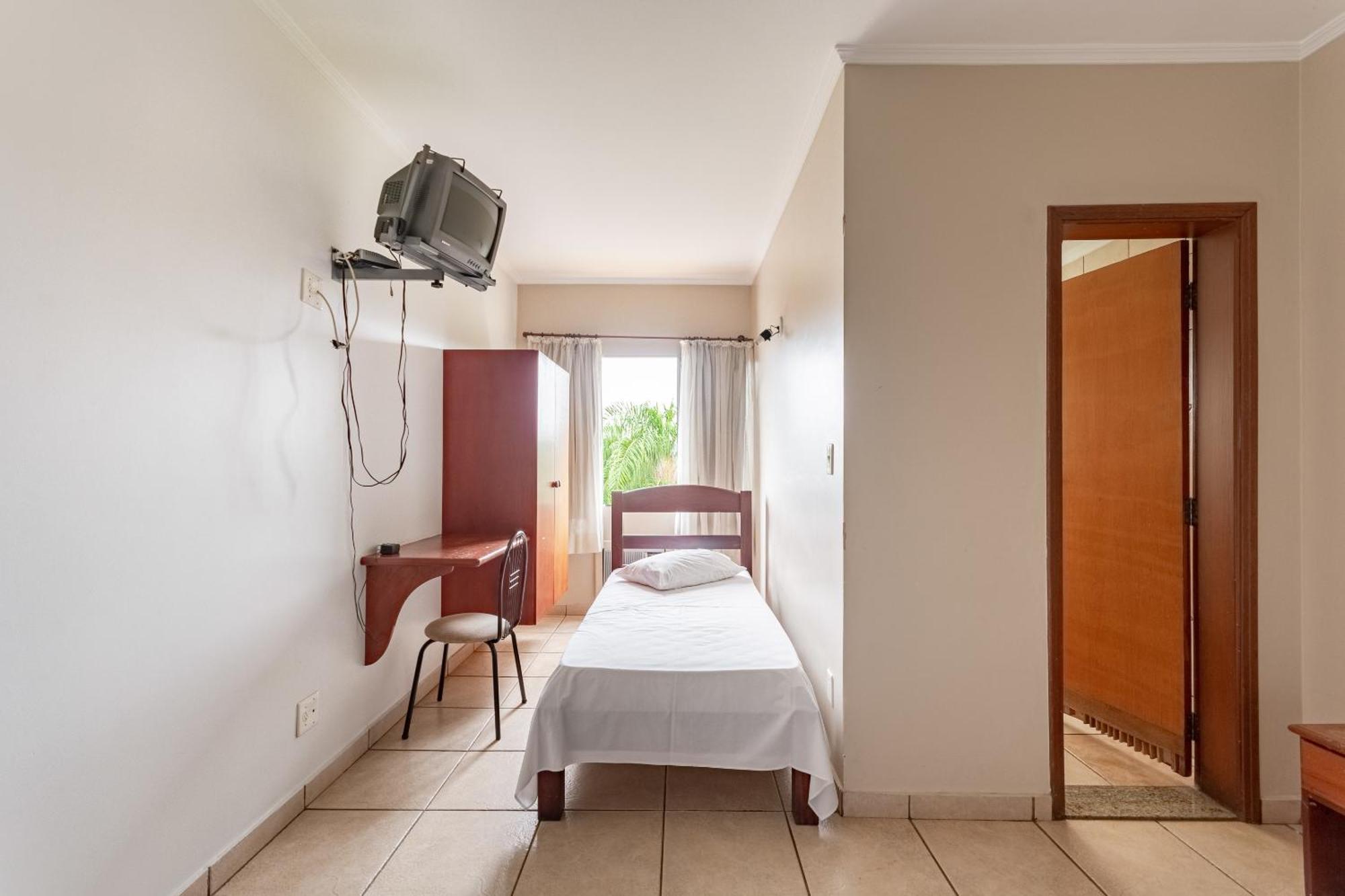 Oyo Hotel Vila Rica, Ribeirão Preto Eksteriør bilde